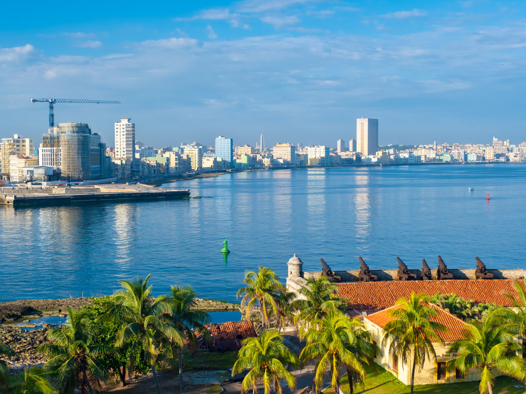 CUBANOS EN EL EXTERIOR PODRÁN INVERTIR EN LA ISLA