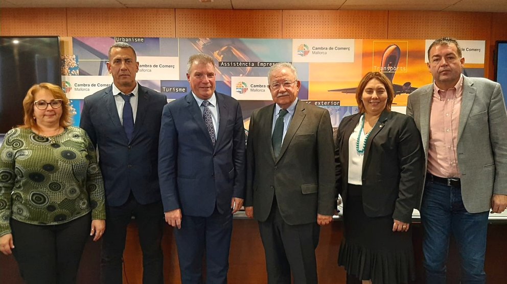 EL MINISTRO DE TURISMO DE CUBA PRESENTA OPORTUNIDADES DE INVERSIÓN A EMPRESARIOS MALLLORQUINES DEL SECTOR TURÍSTICO